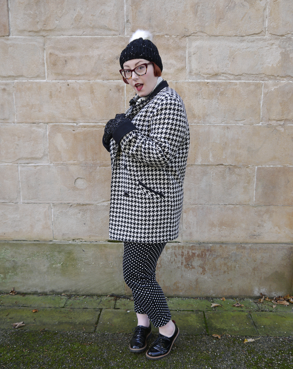 Styled by Helen, Scottish blogger, Wardrobe Conversations, Dundee blogger, winter outfit, winter style, dressing for winter, monochrome outfit, monochrome street style, winter accessories, Tiger, charity shop find, clashing patterns, black and white outfit
