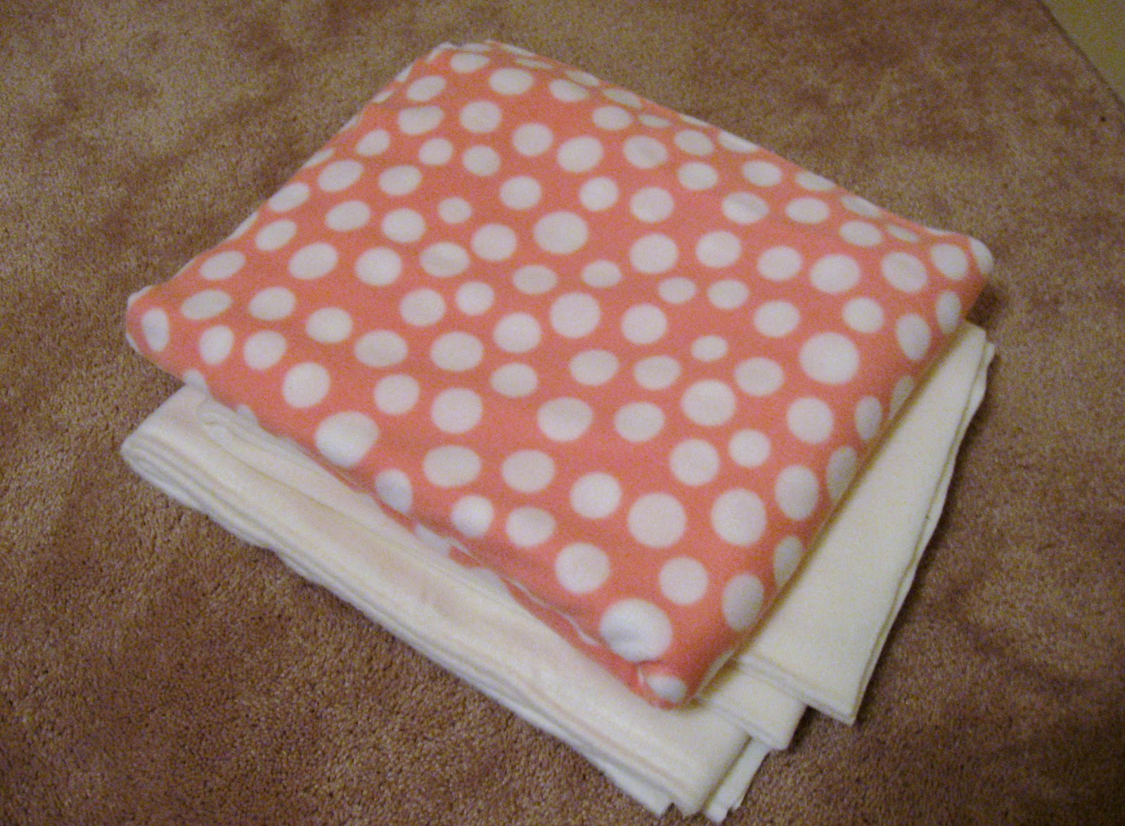 Oh MegAsh! DIY Fleece Tie Blanket