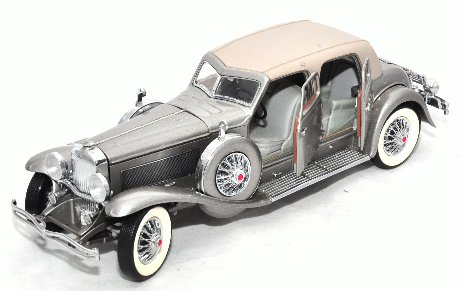 1933 Cadillac Convertible Coupe