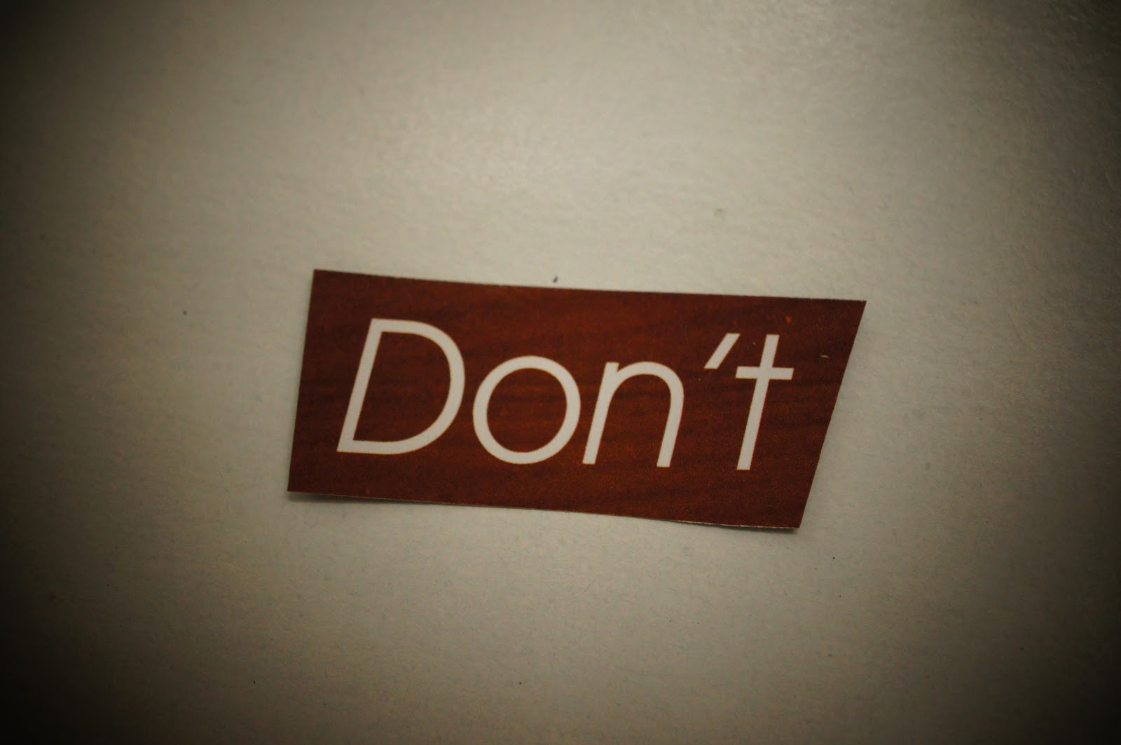 Download the word "Don't" free picture for any use, including