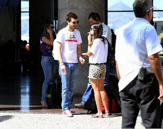 Veja os famosos que fumam ou já fumaram O mesmo acontece com a filha da atriz Gloria Pires.