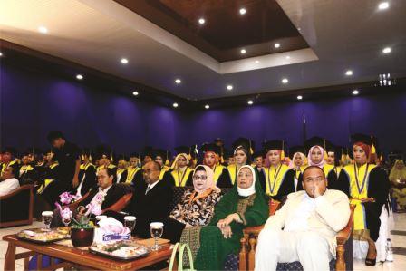 Wisuda XIV Stiesa Subang Tahun Akademik 2016/2017 Wisuda XIV Stiesa Subang Tahun Akademik 2016/2017