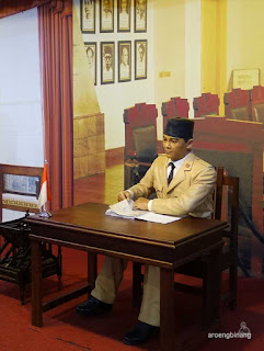 Ir Soekarno de arca statue art museum yogyakarta