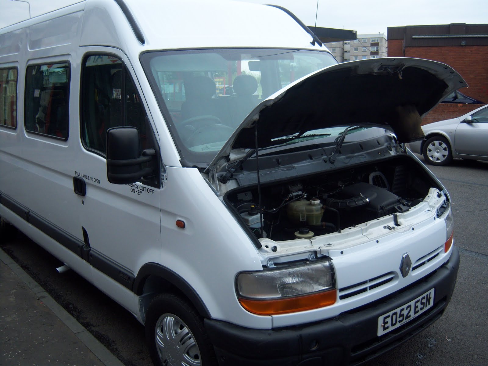 A1 Minibus And Coach Sales 2002 Renault Master 12 Seater
