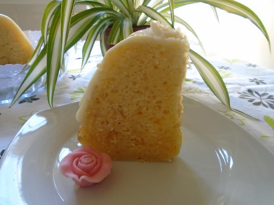 Bundt cake de naranja y almendras