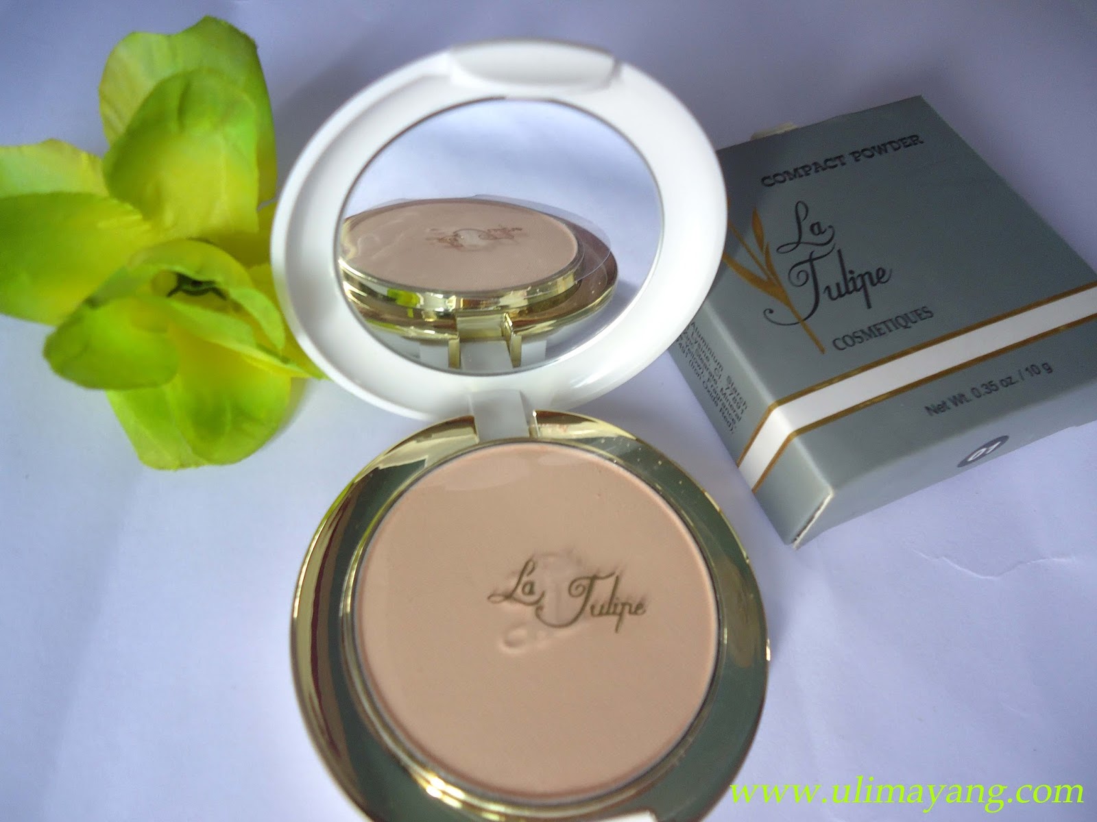 Uli Mayang REVIEW LA TULIPE COMPACT POWDER 01 Bedak Press Padat