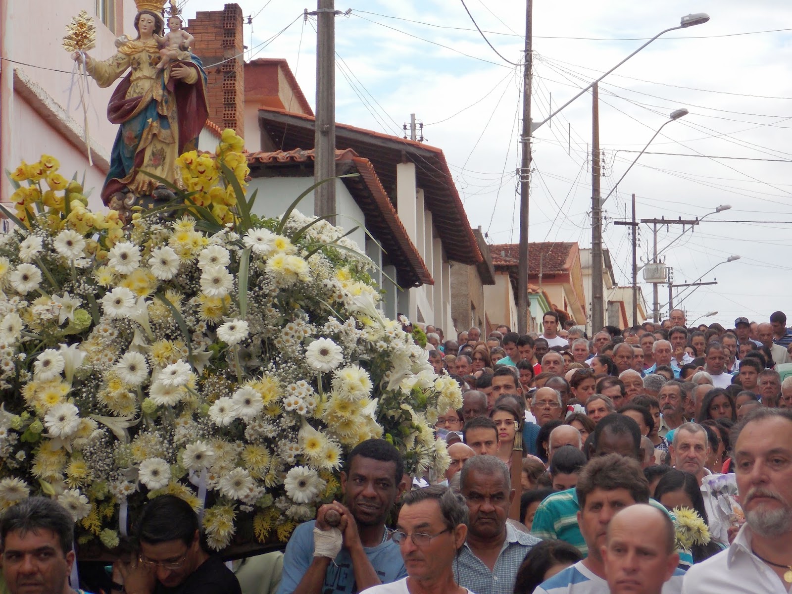 Paróquia/Santuário Diocesano Nossa Senhora de Nazaré Nazareno Diocese São João delRei MG