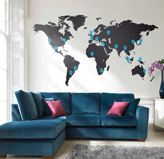 stiker dinding kamar tamu motif peta dunia