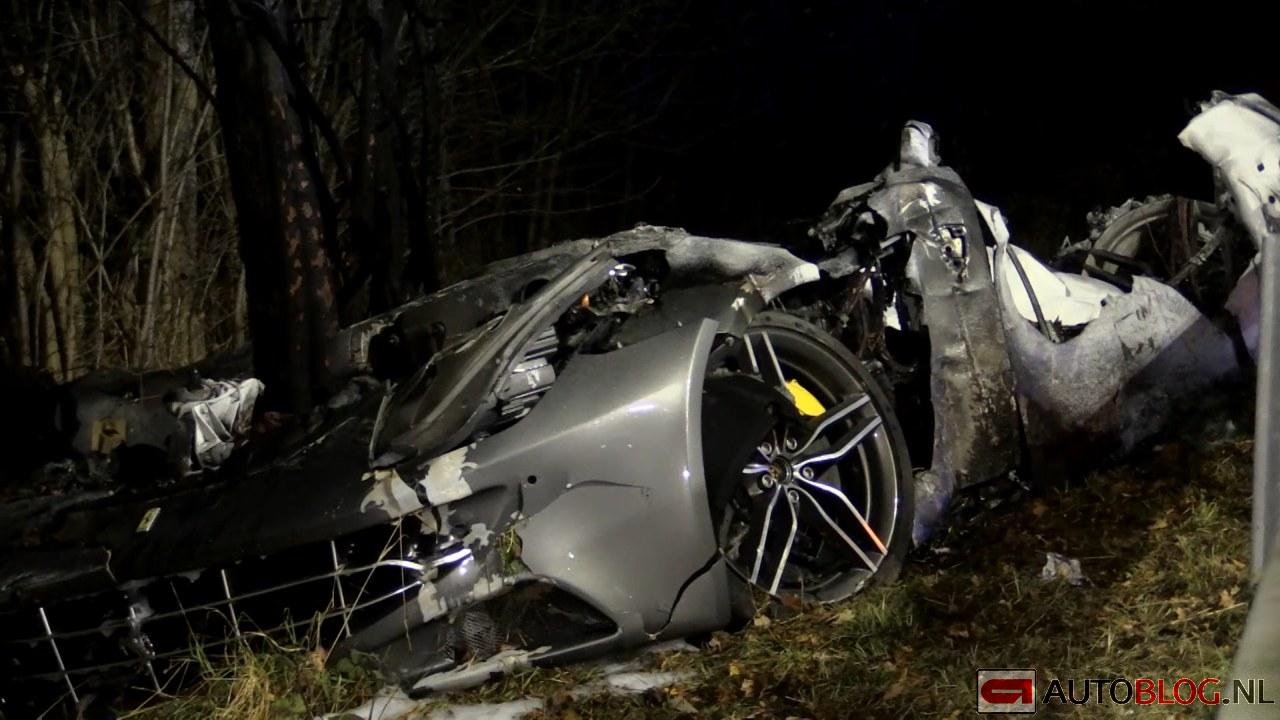 Разбитые фф. Аварии на немецких автобанах. Ferrari FF crash. Разбился на скорости330km/h.