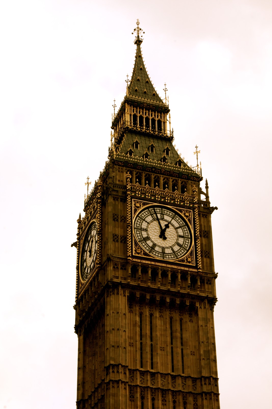 *Do it natural...now! **London Time!!