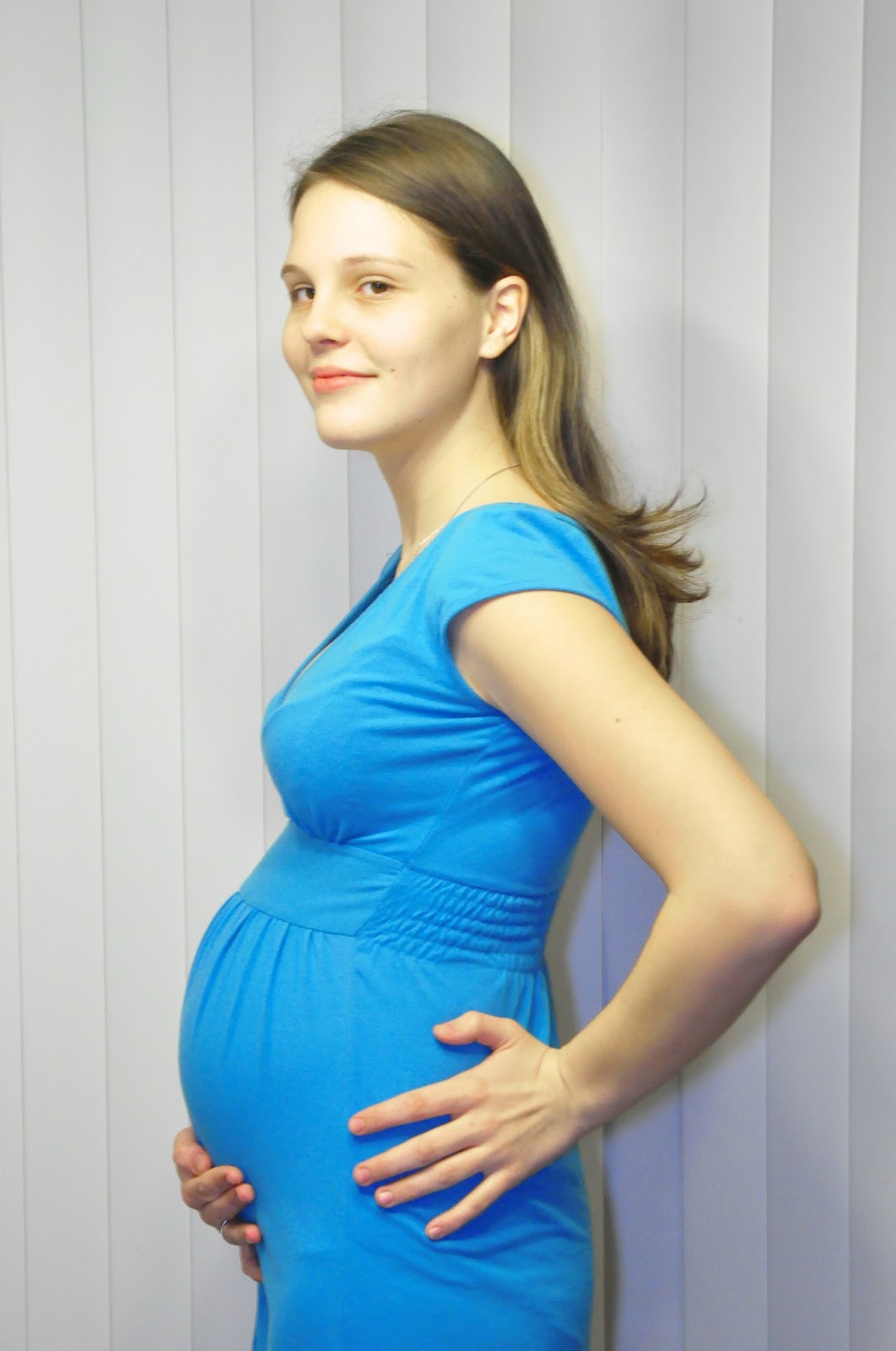 The Wonderful Journey of Motherhood: Belly Shot: 22 weeks!
