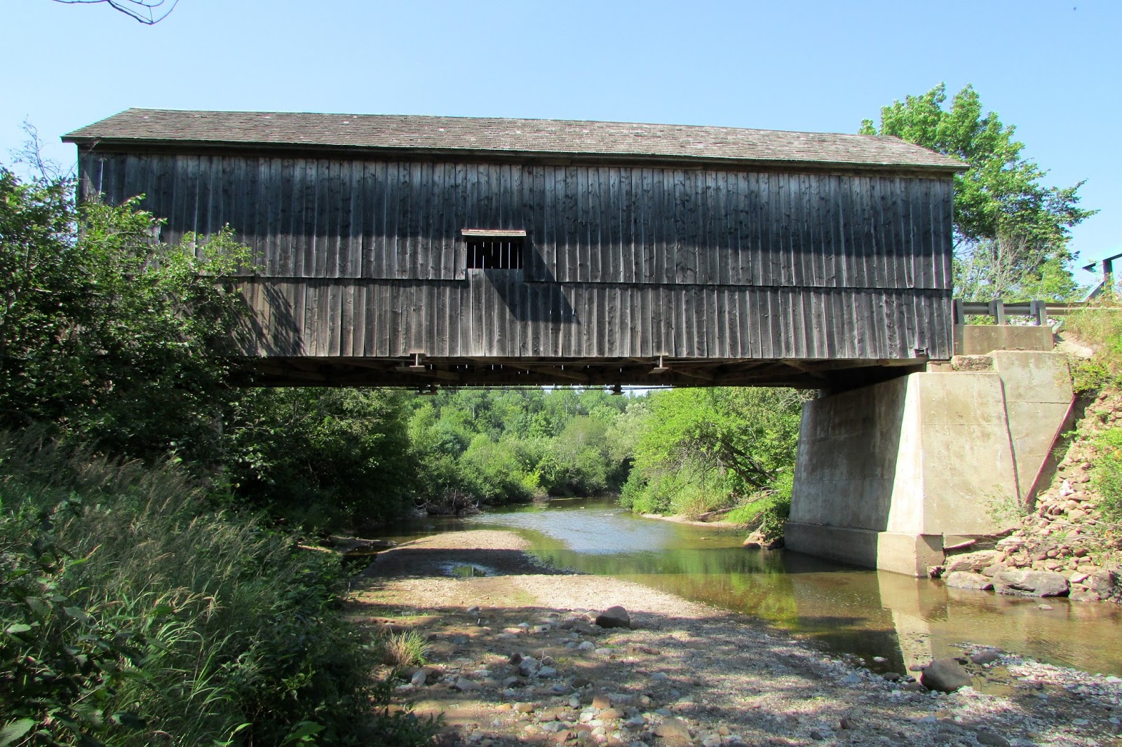 New Brunswick's Covered Bridges Weldon Creek No.3 (Hartley Steeves)