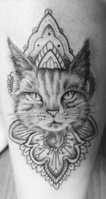 Tatuagens femininas de gatos Tatuagens femininas de gatos