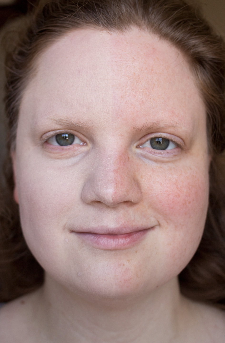 WARPAINT and Unicorns Hard Candy Glamoflauge Foundation in Porcelain