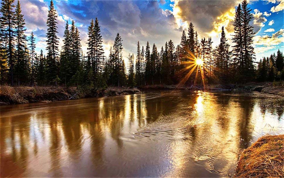 the-golden-lake-reflection-good-morning
