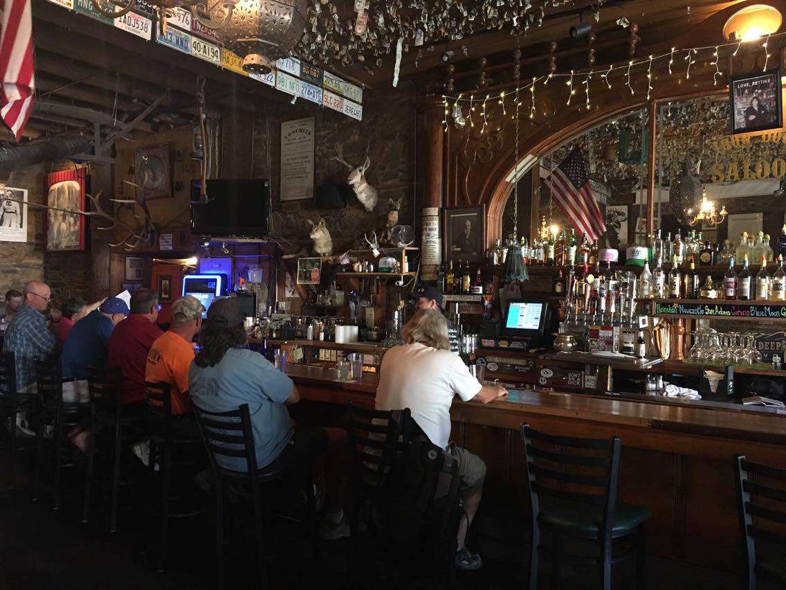 Photos Iron Door Saloon
