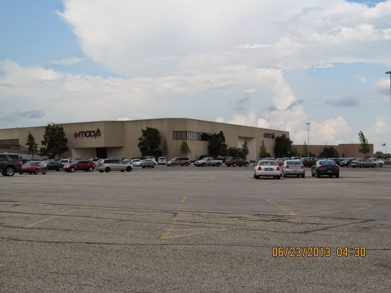 Trip to the Mall: Spring Hill Mall- (West Dundee, IL)