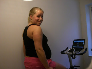 CIMG2401 - Cykling framför Idol