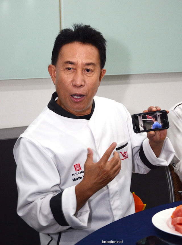 Chef Martin Yan showing us a clip of one of his newly opened restaurant in the USA. 