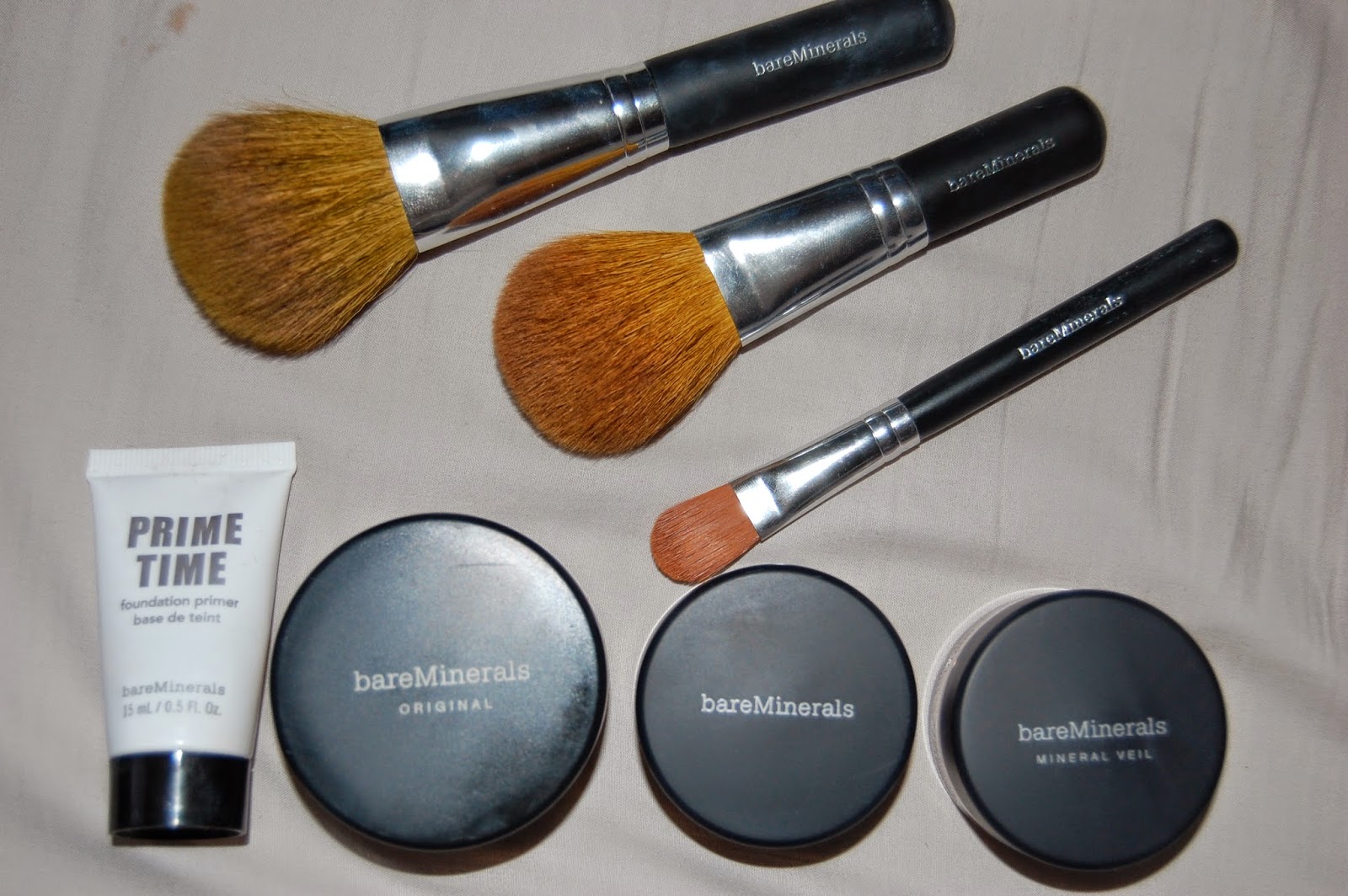 what a looker: Bare Minerals Makeup
