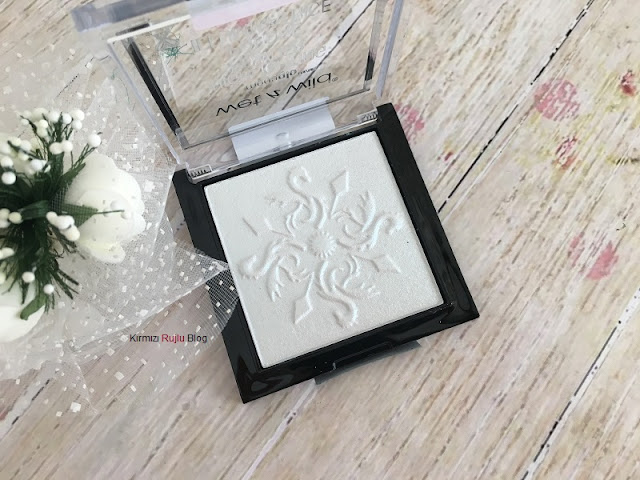 Wet n Wild Fire Ice MegaGlo Highlighting Powder Wet n Wild Fire Ice aydınlatıcı