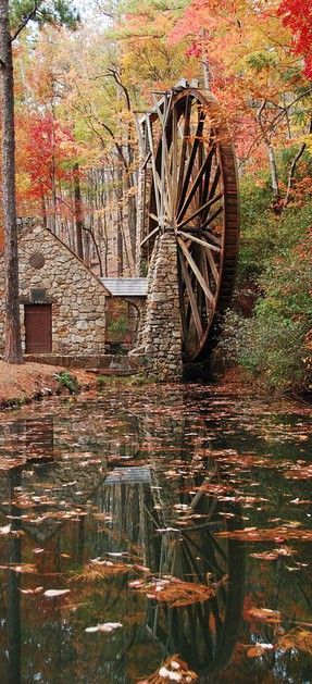 Berry College water wheel in Mount Berry, Georgia