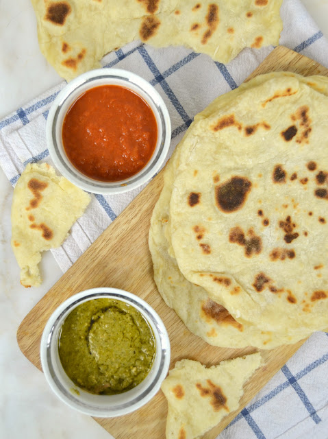 Pan plano a la sartén ¡Con solo dos ingredientes!