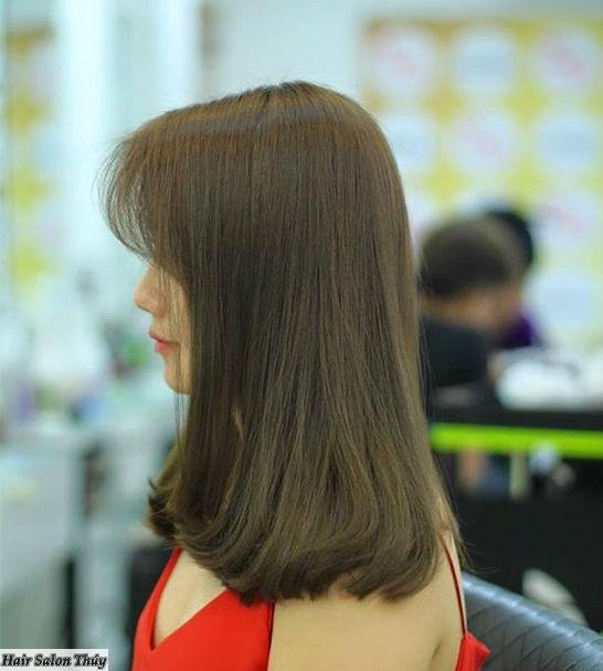 Tóc nhuộm màu nâu rêu tôn da và không kém phần sang chảnh mau toc nhuom dep