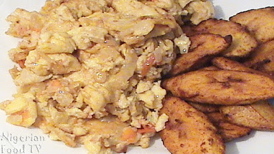 nigerian fried plantain with eggs
