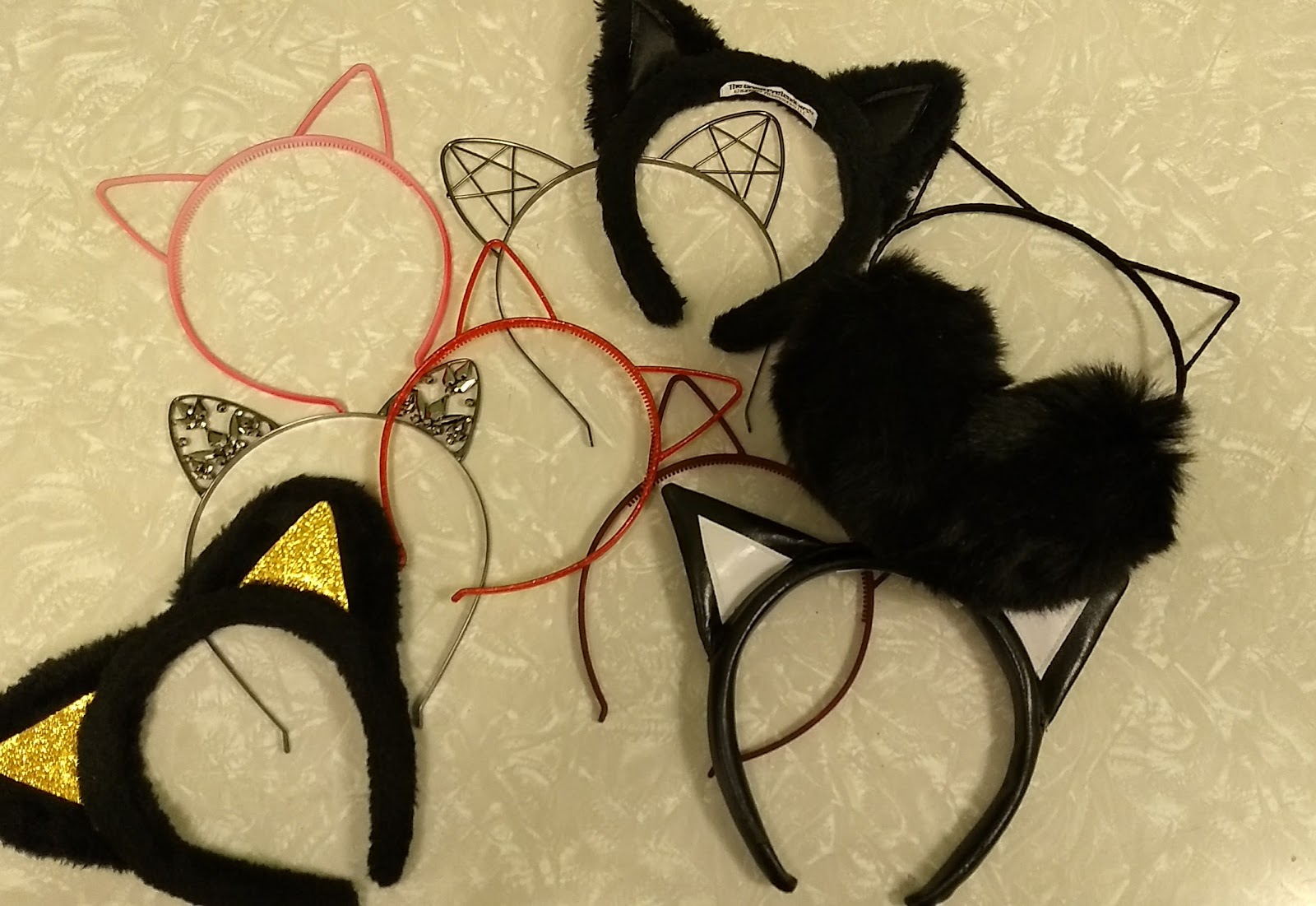 Kitty Ears & Furnishings Fluffy The Vampire Slayer Cats and Horror blog