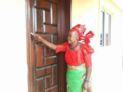 Photos: Heartwarming! Old homeless widow gifted with brand new bungalow in Abia State