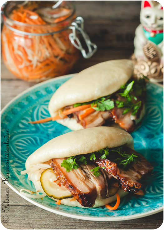Gua Bao mit geschmortem Schweinebauch
