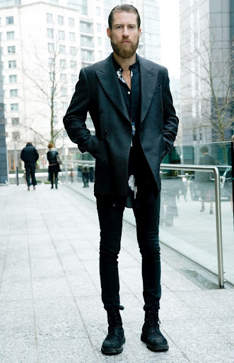 www.reneeruin.com: That man can dress! - Justin O'shea
