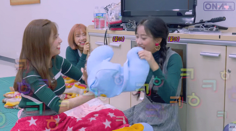 에이프릴 언니라인이 대기실에서 하는것 | 인스티즈