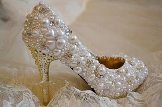 أحذية للعروس لسنة 2013 قمة في الشياكة والاناقة أحذية للعروس لسنة 2013 قمة في الشياكة والاناقة
