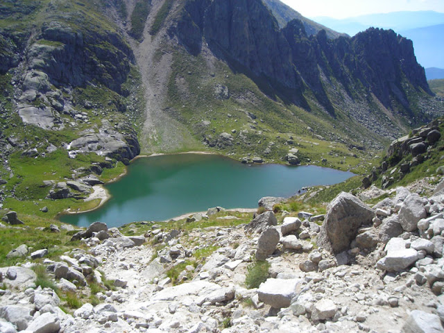cose da un altro mondo: laghi di rava