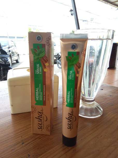 sasha halal toothpaste