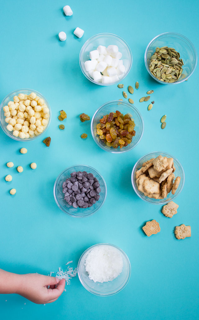 This pool snack mix is the best way to satisfy post-swimming hunger! This pool snack mix is the best way to satisfy post-swimming hunger!