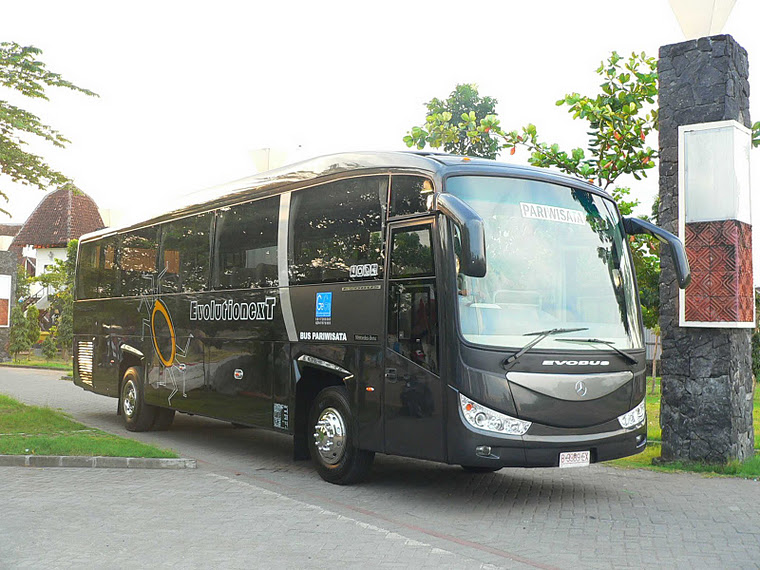 Mengarungi Jalanan Indonesia dengan Nyaman: Keunggulan Bus Pariwisata Air Suspension