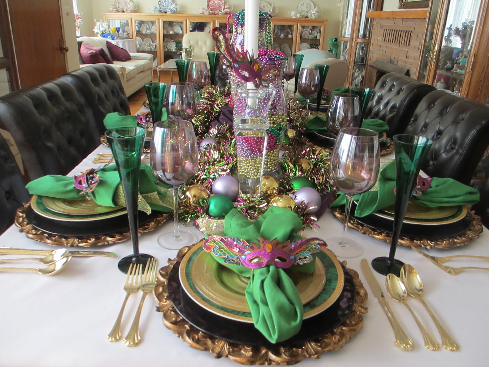 The Welcomed Guest: Mardi Gras Celebration Table