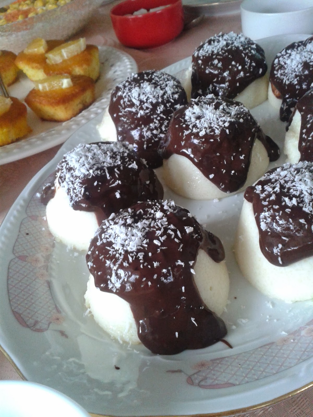 ÇİKOLATA SOSLU İRMİKLİ MUHALLEBİ ! !!!Tuğba Mutfakta!!!