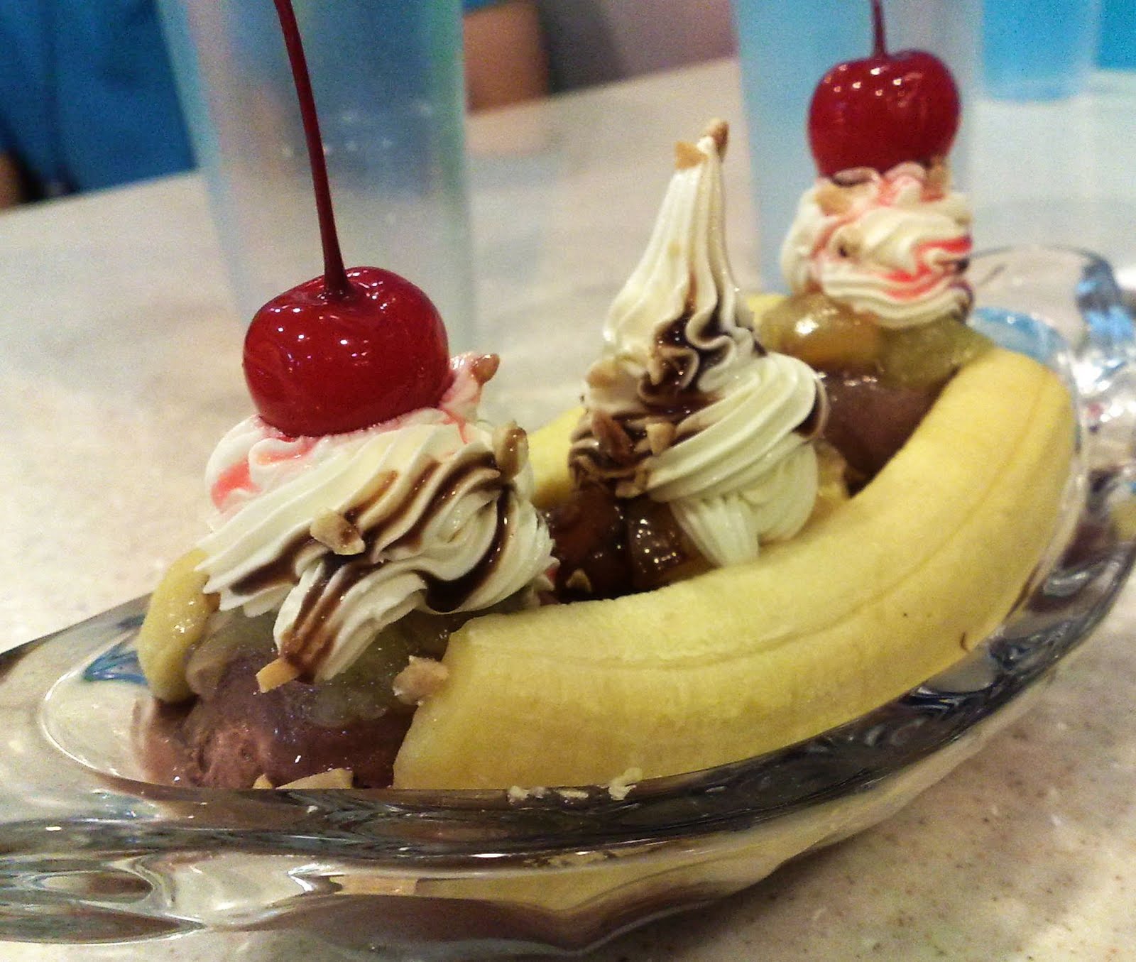 Aaahh, Banana Split ~ truly one of my favorite comfort foods since ...