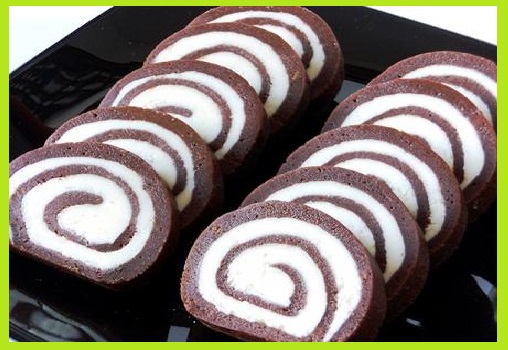चॉकलेट स्विस रोल बनाने की विधि - Swiss Roll Recipe