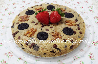 http://myblissparadise.blogspot.sg/2016/04/mini-oreo-walnut-chocolate-chip-cake-23.html