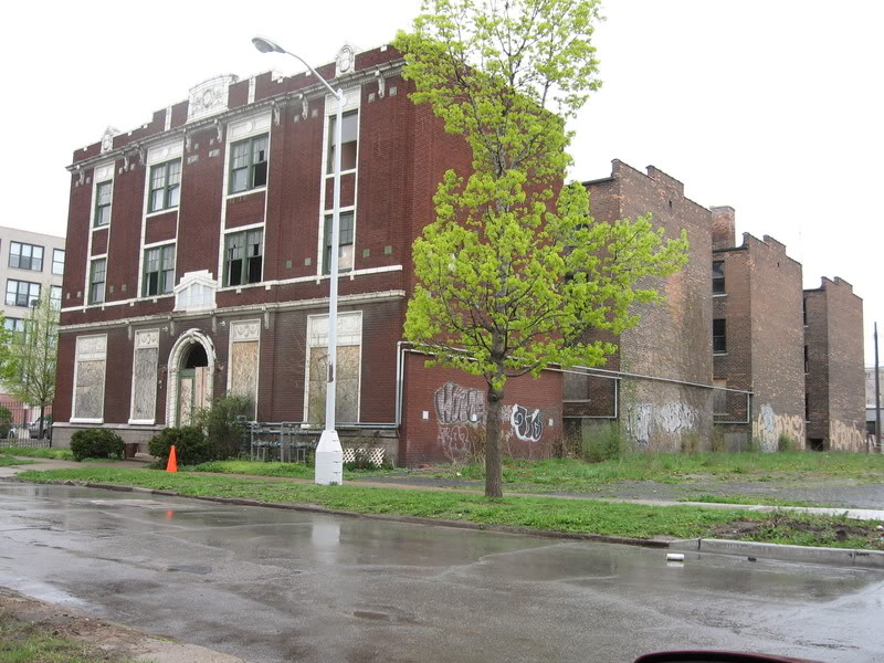 nailhed Garfield Manor