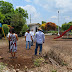 Víctor Apolinar y vecinos de la ampliación Ferrer construyen un parque.
