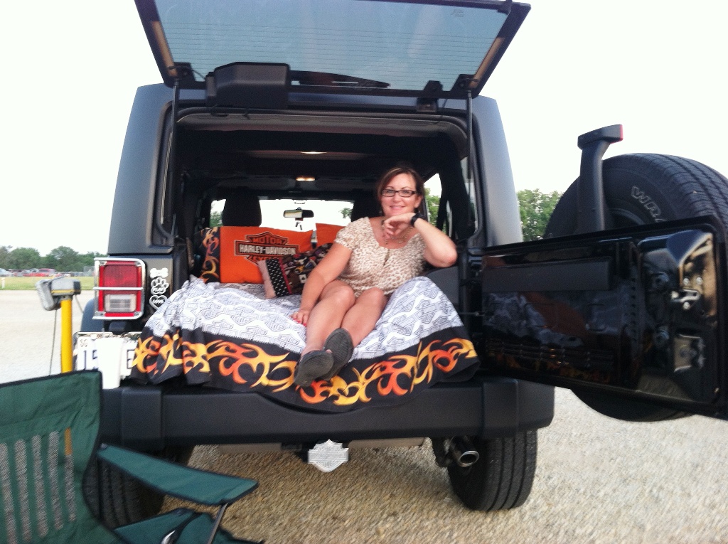 It's a Jeep Thing Drivein & Camping