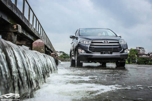 Toyota Innova 2019 2.0V trang bị gần như đầy đủ các hệ thống an toàn trên xe Toyota Innova 2019 2.0V trang bị gần như đầy đủ các hệ thống an toàn trên xe