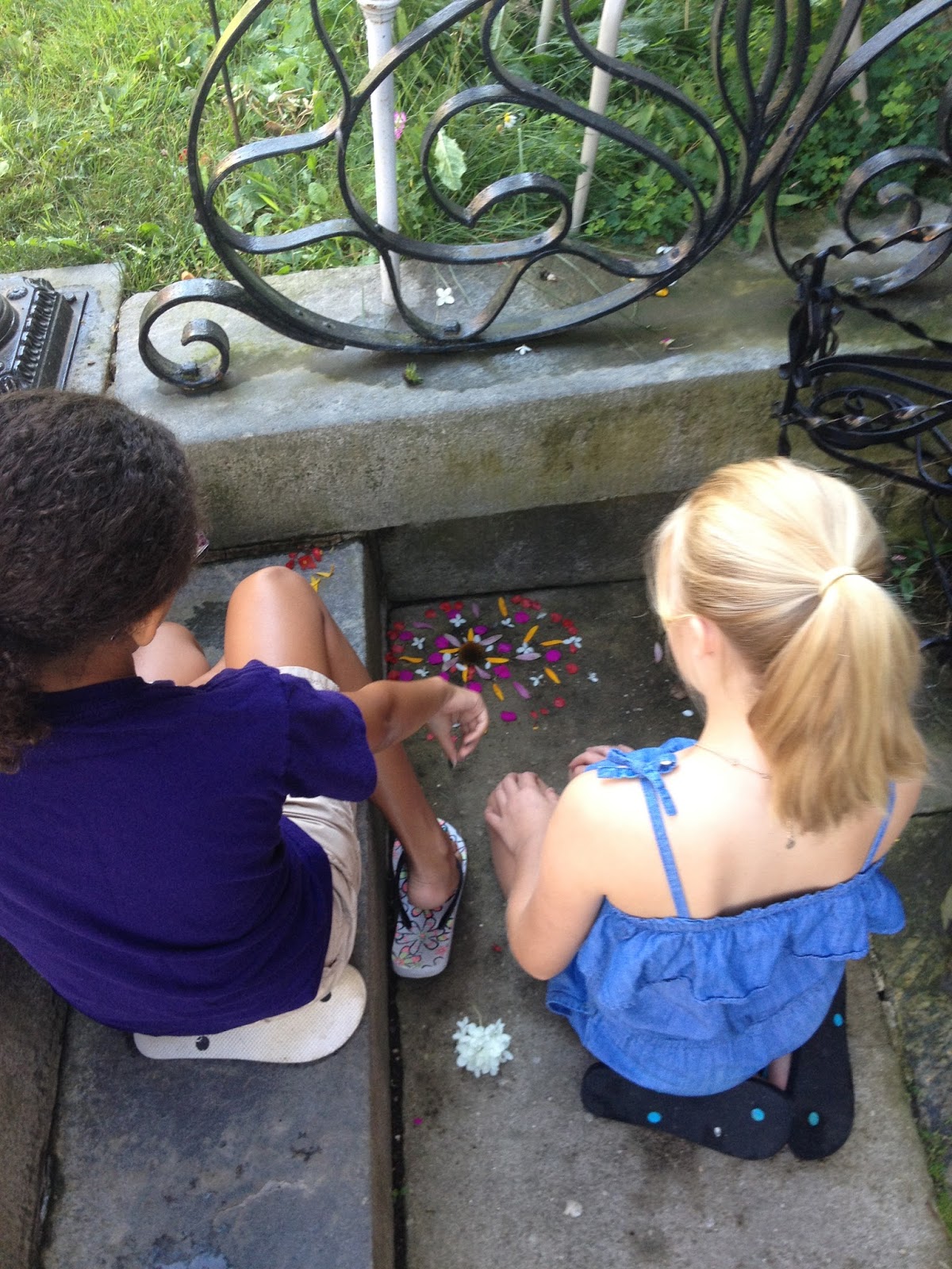 River City Art * Collinsville: Kids Nature Mandalas