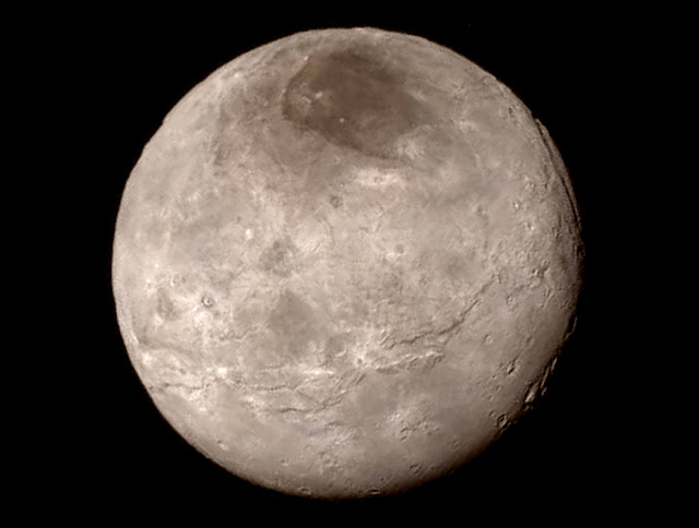 Primeira imagem de Caronte após grande encontro com sonda New Horizons